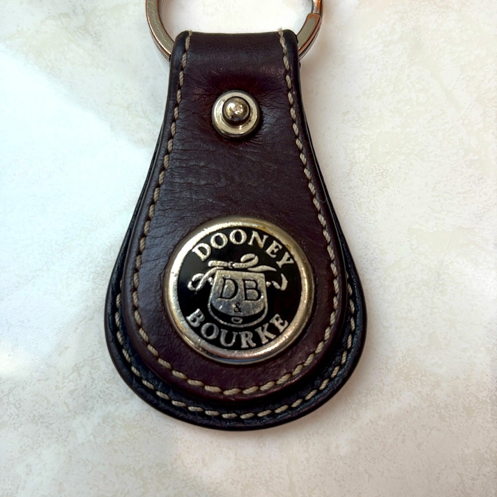 Dooney & Bourke Vintage Dark Brown Leather Key Holder with White Stitch Detail. - Picture 2 of 7